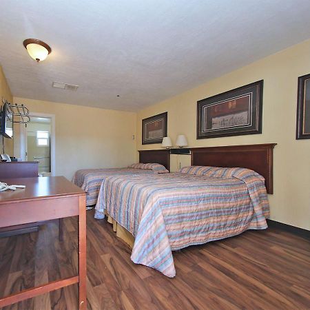 Guest Ranch Motel Шайен Екстериор снимка